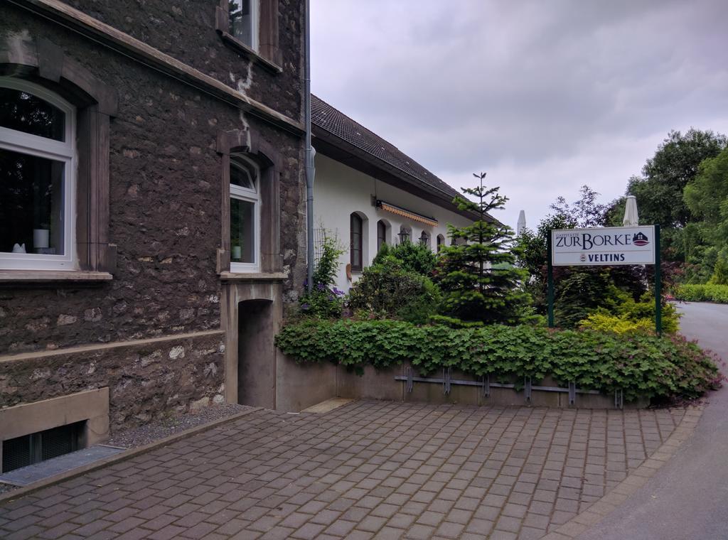 Hotel Zur-Borke Neuenrade 外观 照片